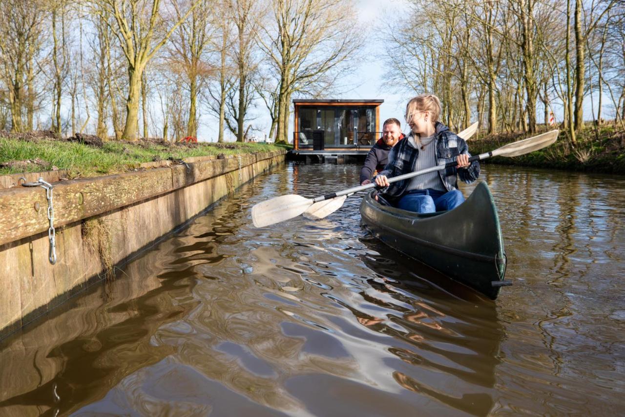 Waterlodges Leeuwarden Weidum Buitenkant foto